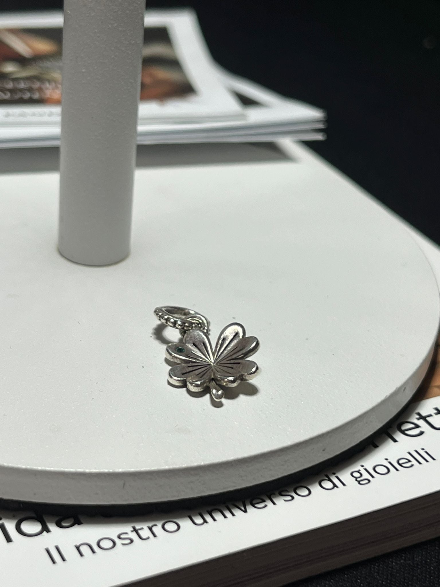 Charm Pendente Quadrifoglio con Perlina in Argento
